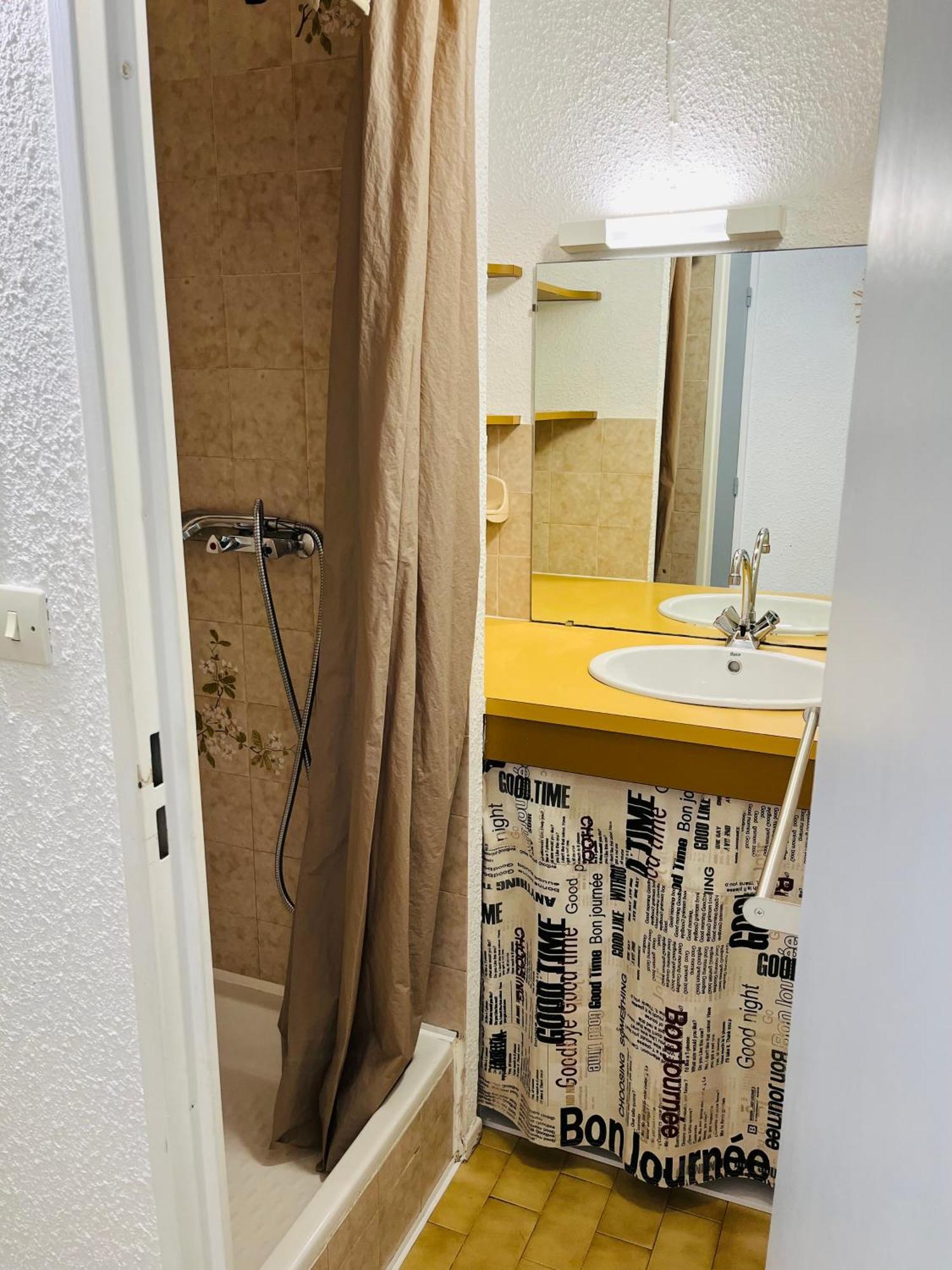 Studio Cabine 4 Couchages Avec Piscine Lb 르그로뒤후아 외부 사진
